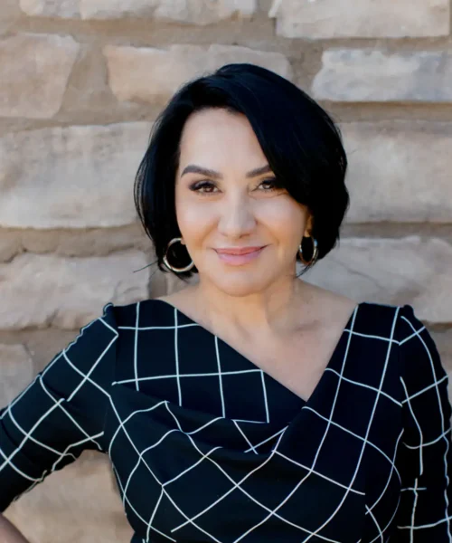 unnamed (1)squaretopcenter1170x1170q90